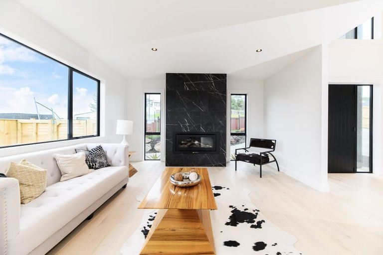 Photo of property in 54 Wainui Road, Silverdale, 0932