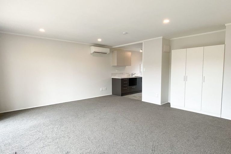 Photo of property in 21/85 Edmonton Road, Henderson, Auckland, 0612