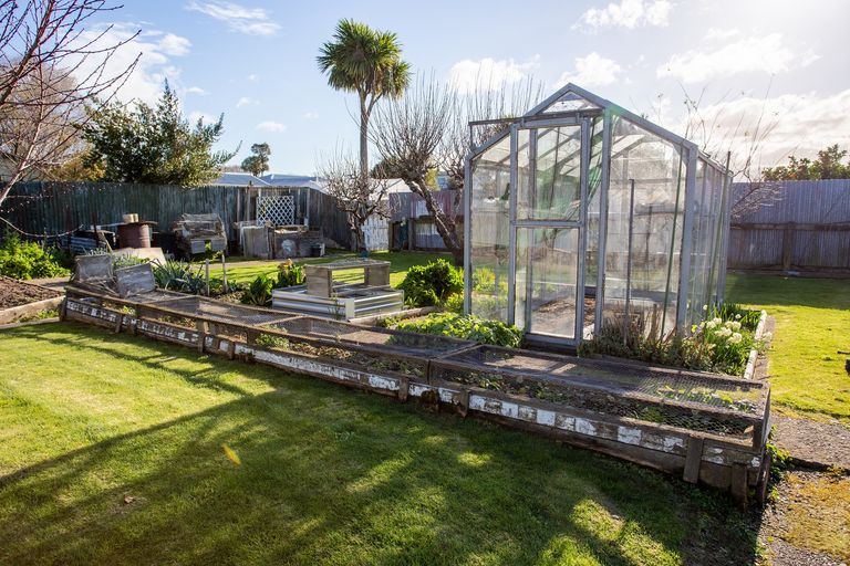 Photo of property in 22 Richmond Road, Carterton, 5713