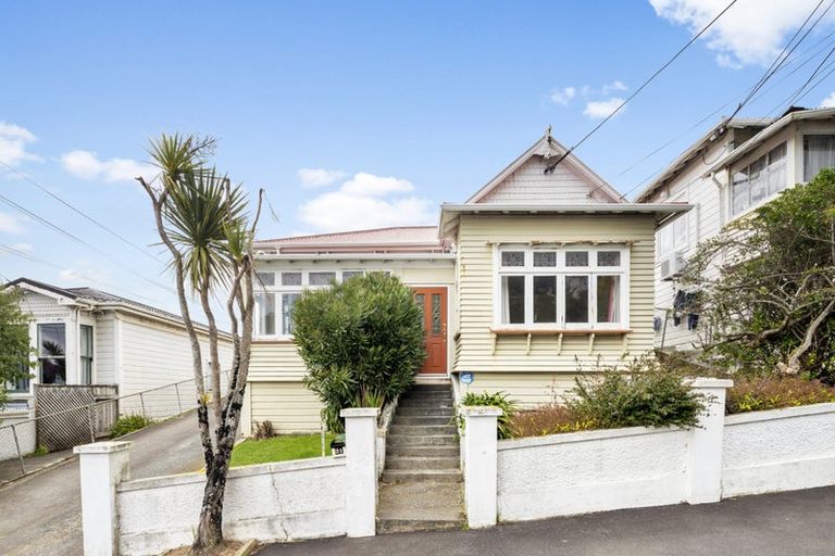 Photo of property in 31 Todman Street, Brooklyn, Wellington, 6021