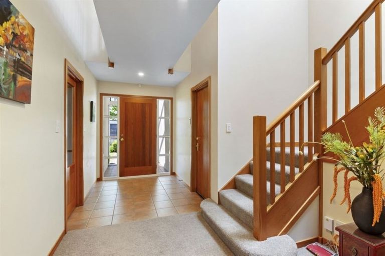 Photo of property in 1 Le Cascina Lane, Riccarton, Christchurch, 8011