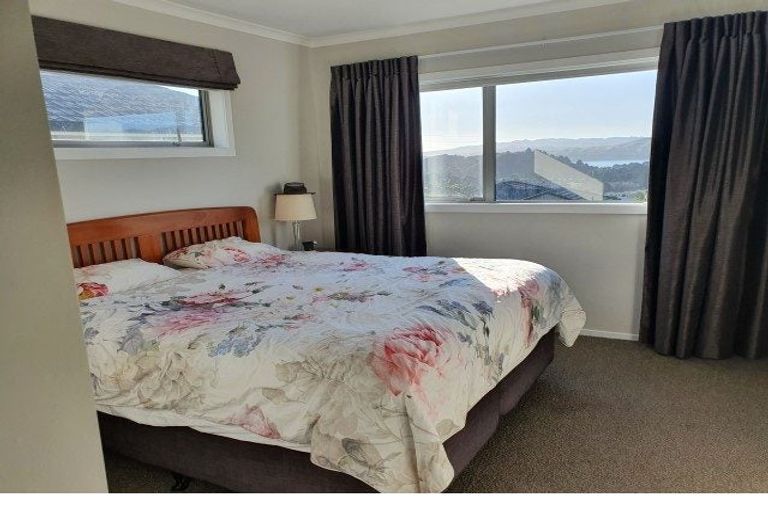 Photo of property in 9a Madeira Close, Whitby, Porirua, 5024