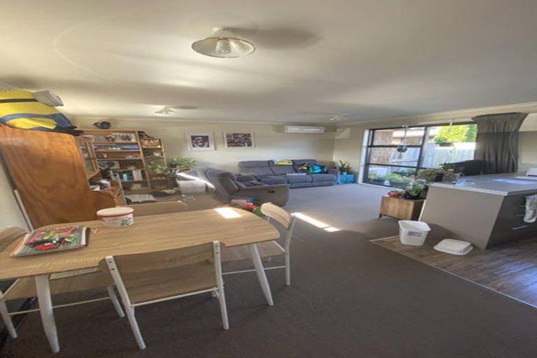 Photo of property in 108u7 Old Farm Road, Hamilton East, Hamilton, 3216