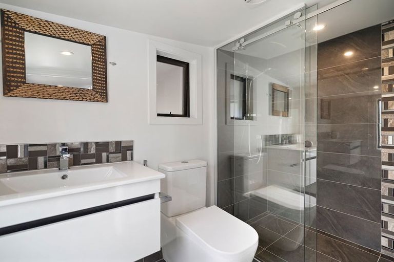 Photo of property in 49b Goldfield Heights, Queenstown, 9300