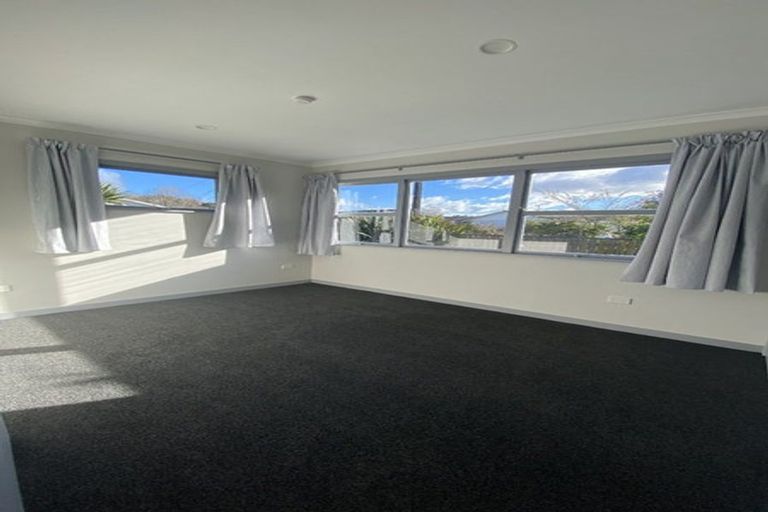 Photo of property in 7 Bastin Terrace, Wakefield, 7025