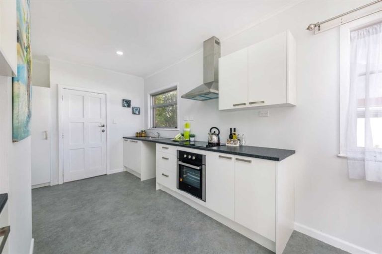 Photo of property in 1/20 Miro Street, New Lynn, Auckland, 0600