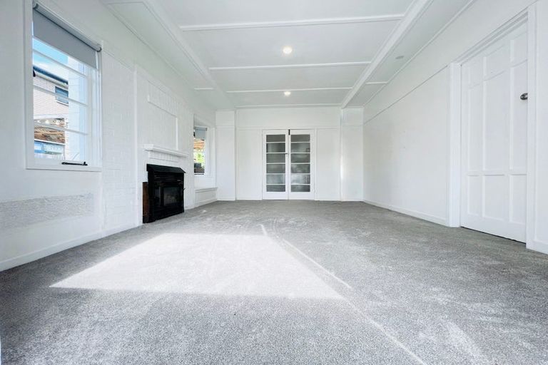 Photo of property in 279 Massey Road, Mangere East, Auckland, 2024