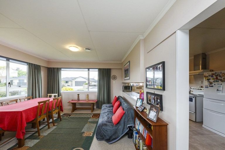Photo of property in 2a Shelton Place, Feilding, 4702