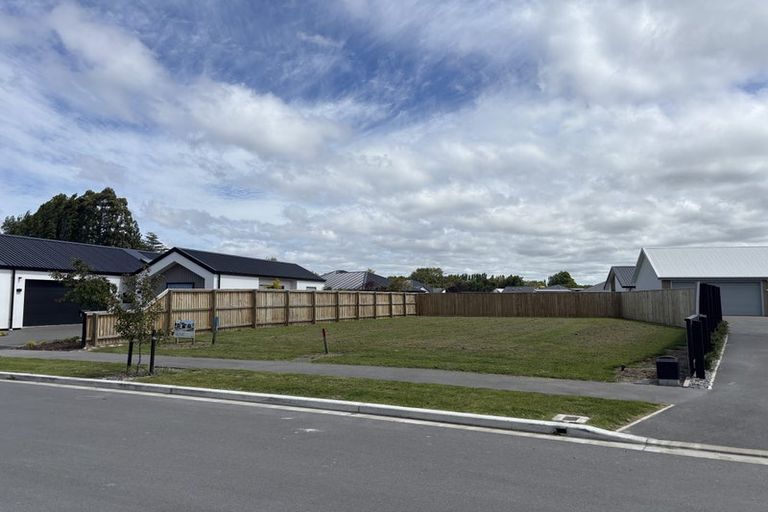 Photo of property in 11 Meadow Stream Drive, Casebrook, Christchurch, 8051