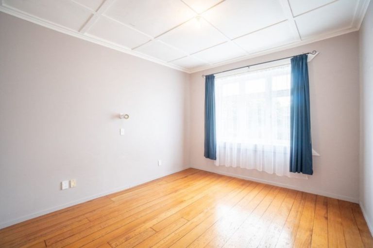 Photo of property in 26 Chelwood Street, Takaro, Palmerston North, 4412