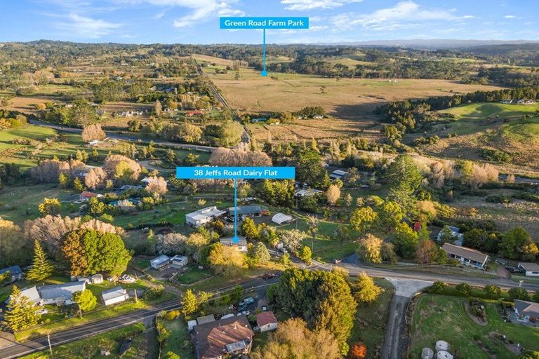 Photo of property in 38 Jeffs Road, Dairy Flat, Albany, 0794