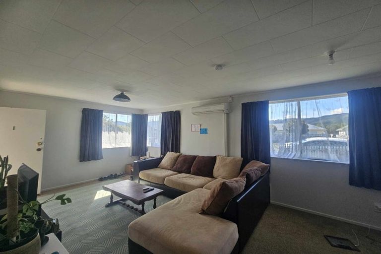 Photo of property in 728f1- Fergusson Drive, Elderslea, Upper Hutt, 5018