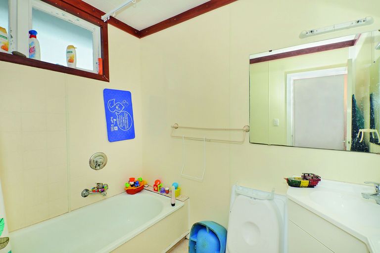 Photo of property in 19 Mcmillan Avenue, Te Kamo, Whangarei, 0112