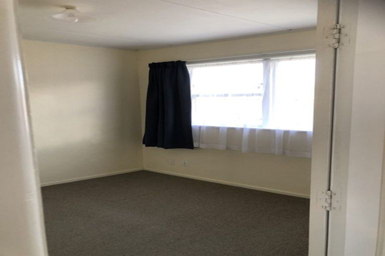 Photo of property in Shakespeare Flats, 8/48 Merton Street, Trentham, Upper Hutt, 5018