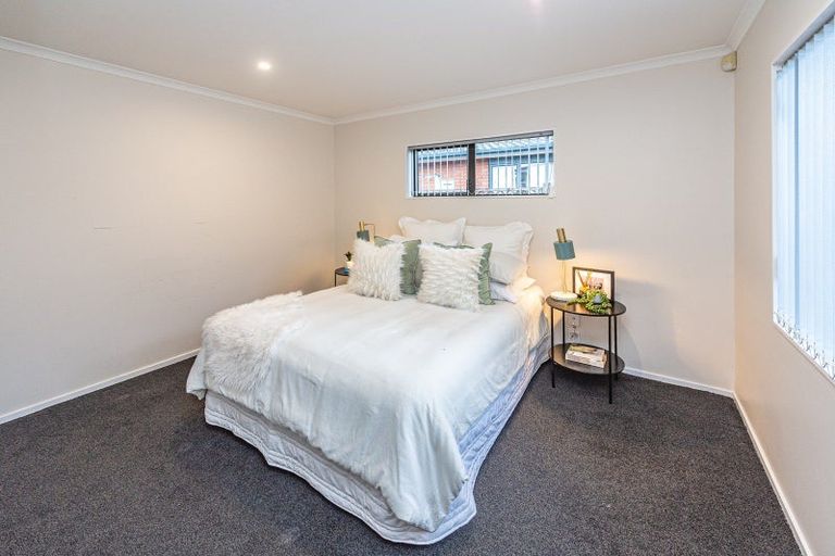 Photo of property in 1 Loader Place, Tawhero, Whanganui, 4501