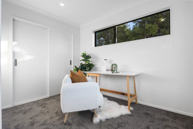 Photo of property in 12c Wylie Avenue, Sunnynook, Auckland, 0620