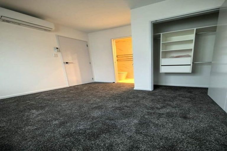 Photo of property in 14a Elcoat Avenue, Te Atatu South, Auckland, 0610