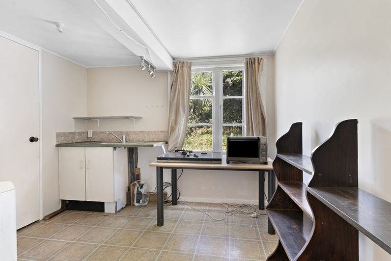 Photo of property in 479 Ohiro Road, Brooklyn, Wellington, 6021