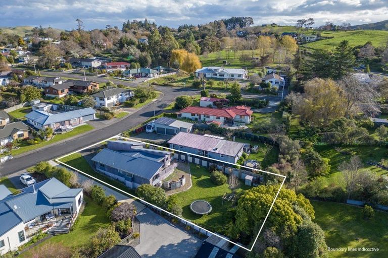 Photo of property in 3 Abbot Avenue, Waipawa, 4210