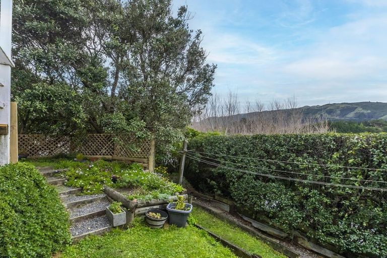 Photo of property in 4a Arawhata Street, Ranui, Porirua, 5024