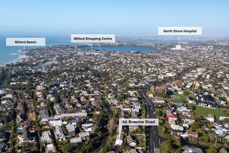 Photo of property in 1/193 East Coast Road, Castor Bay, Auckland, 0620