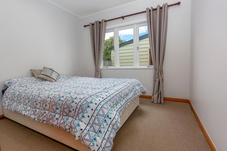 Photo of property in 1 Carr Street, Tuakau, 2121