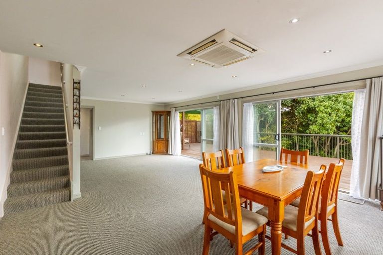 Photo of property in 13a Cambridge Terrace, Taradale, Napier, 4112