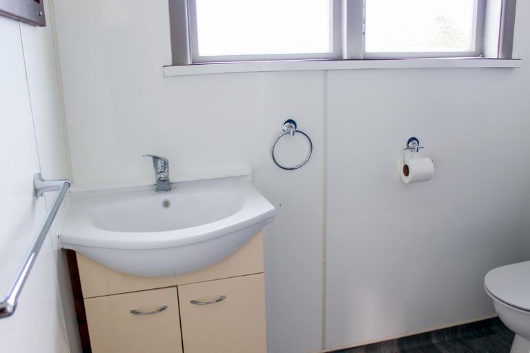 Photo of property in 5 Mclean Street, Oamaru North, Oamaru, 9400