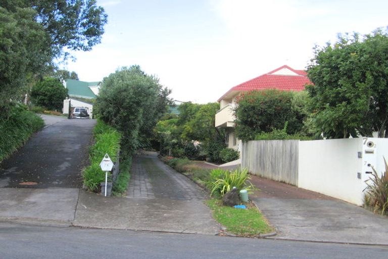 Photo of property in 3/7 Musick Point Road, Bucklands Beach, Auckland, 2012
