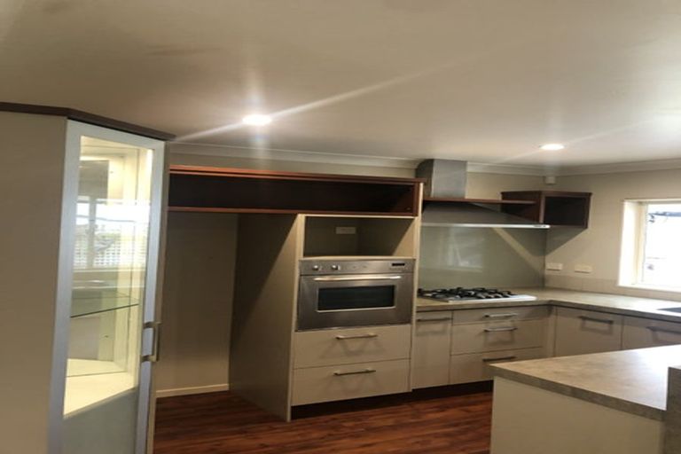 Photo of property in 8 Fergy Crescent, Wattle Downs, Auckland, 2103