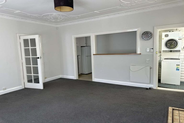 Photo of property in 92 Nairn Street, Mount Cook, Wellington, 6011