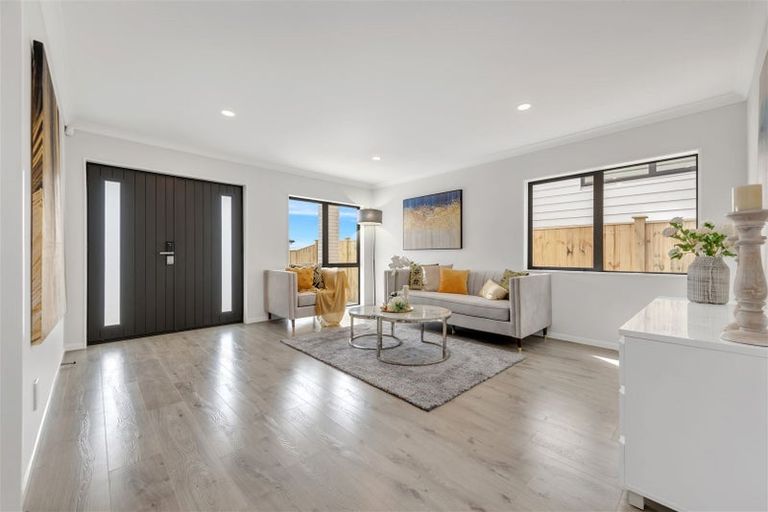 Photo of property in 4 Glann Lane, Flat Bush, Auckland, 2019