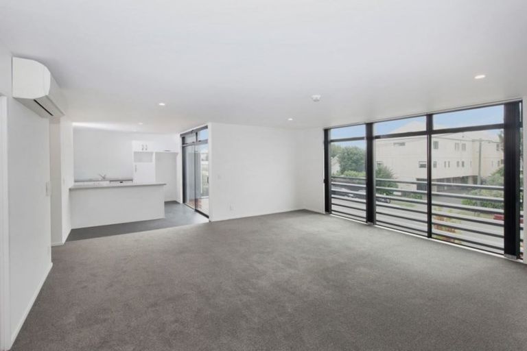 Photo of property in 2/308 Hereford Street, Christchurch Central, Christchurch, 8011