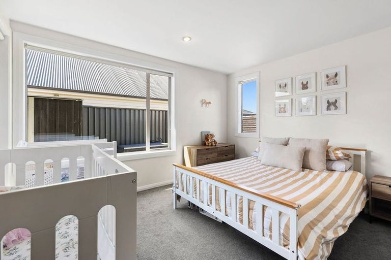 Photo of property in 21a Old Station Avenue, Wanaka, 9305