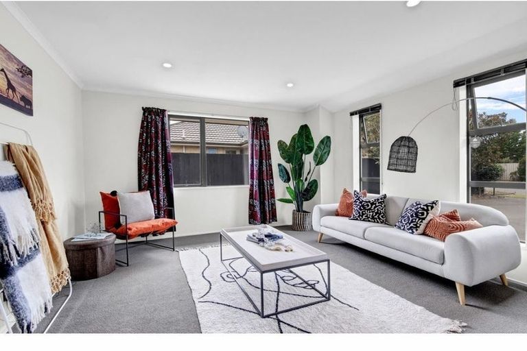 Photo of property in 33 Kotare Avenue, Rangiora, 7400