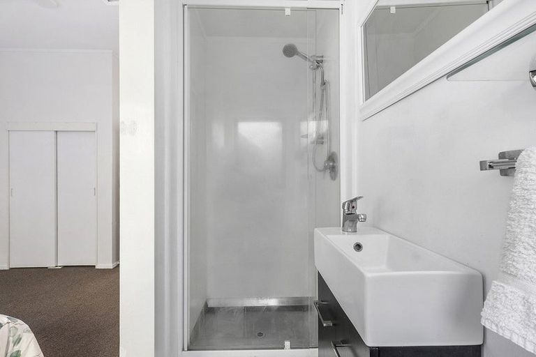 Photo of property in 11 The Anchorage, Whitby, Porirua, 5024