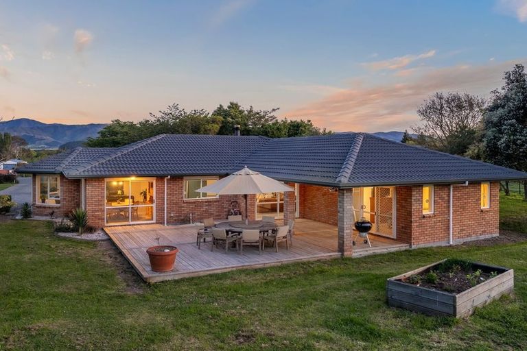 Photo of property in 22 Grande View Terrace, Ohau, Levin, 5570