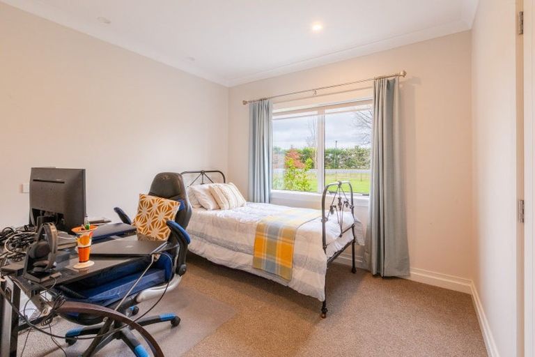 Photo of property in 417 Racecourse Road, Waipukurau, 4282