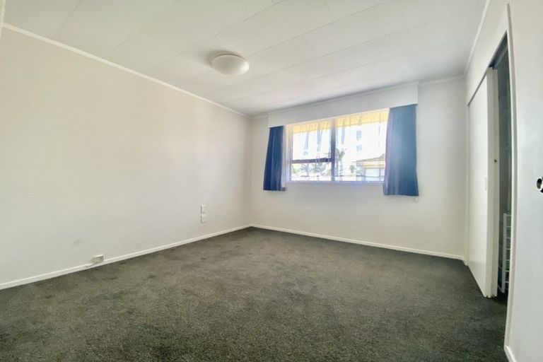 Photo of property in 179 Hobsonville Road, Hobsonville, Auckland, 0618