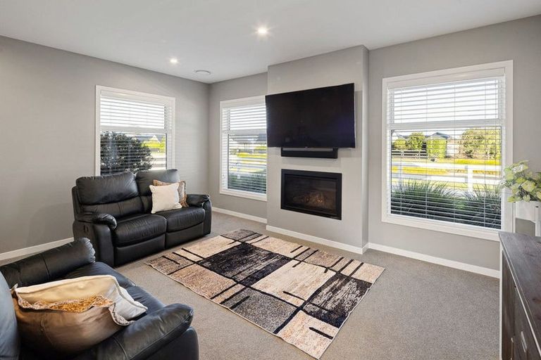 Photo of property in 85 Alan Livingston Drive, Cambridge, 3434