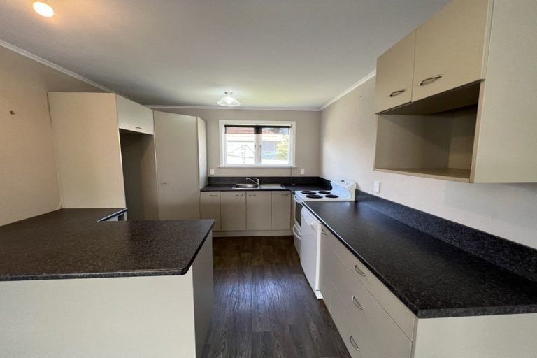 Photo of property in 30 Botanical Road, Takaro, Palmerston North, 4412