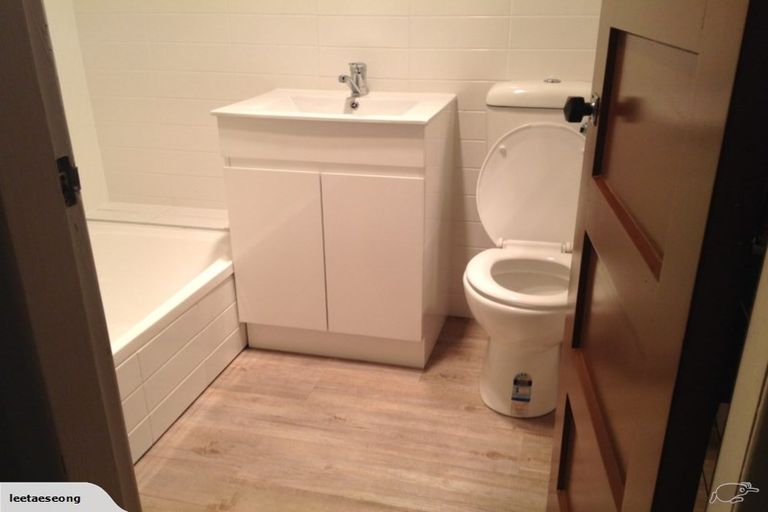 Photo of property in 4 Holland Street, Pukekohe, 2120