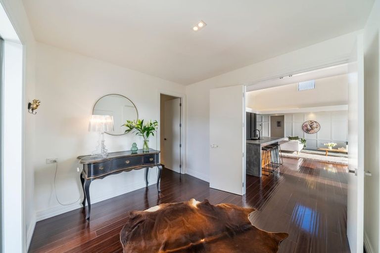 Photo of property in 5 Helm Place, Whitby, Porirua, 5024