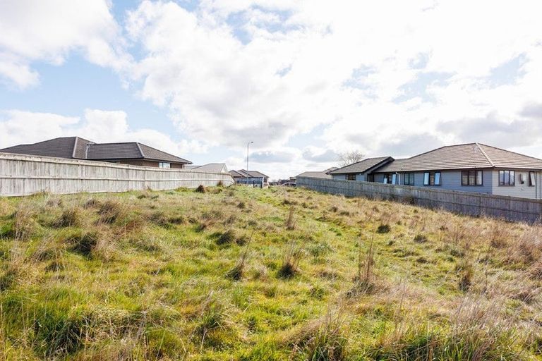 Photo of property in 17 Gibraltar Way, Fitzherbert, Palmerston North, 4410