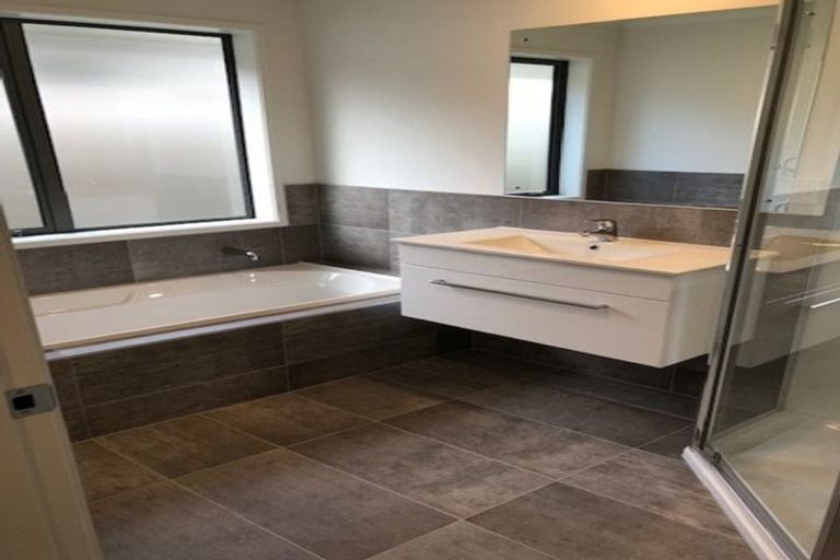 Photo of property in 13 Makatiti Street, Pukekohe, 2120