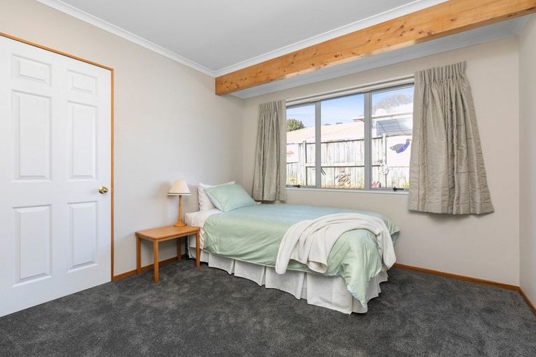 Photo of property in 5 Lucerne Place, Welcome Bay, Tauranga, 3112