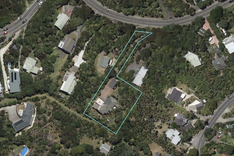 Photo of property in 113 Seaview Road, Piha, New Lynn, 0772
