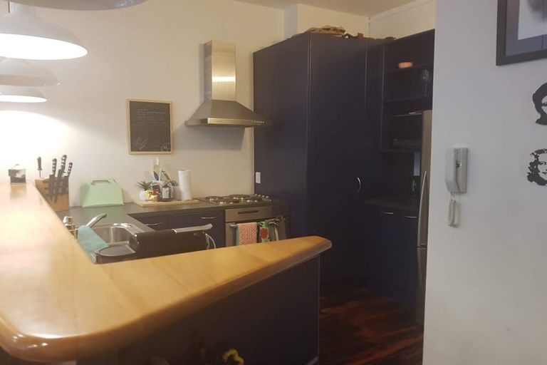 Photo of property in 9/20 Egmont Street, Te Aro, Wellington, 6011