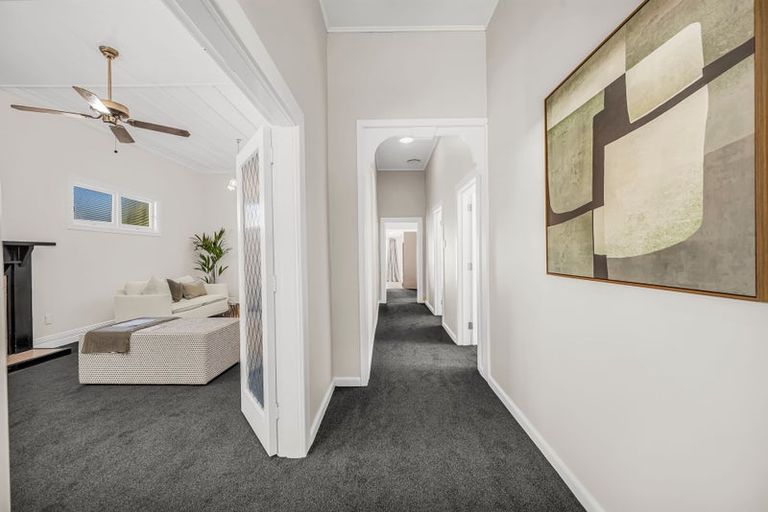 Photo of property in 702 Avenue Road West, Saint Leonards, Hastings, 4120