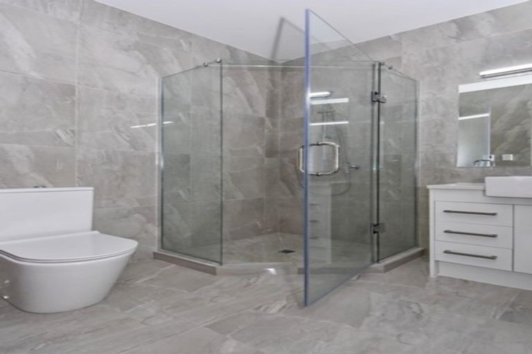 Photo of property in 25 Drumbuoy Drive, Flat Bush, Auckland, 2019
